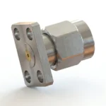 SMA Male 4-Hole Flange Mount RF Connector – Field Replaceable, 5.64mm Hole Spacing, 0.23mm Pin Diameter - sma-jfd13