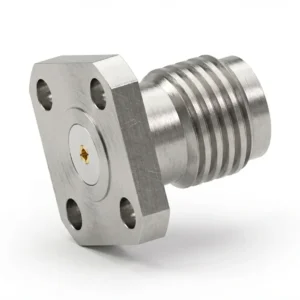 SMA メス 4穴フランジマウント RF コネクタ – 現場交換可能、穴間隔 6.35mm、ピン径 0.46mm