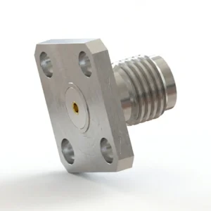 SMA メス 4穴フランジマウント RF コネクタ – 現場交換可能、穴間隔 8.64mm、ピン径 0.9mm